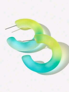 Acrylic jelly ombra blue and light green earrings; nwot